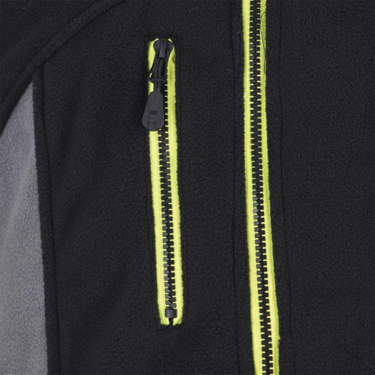 lh-polvis_detail_kieszen_na_srodku_o.jpg
