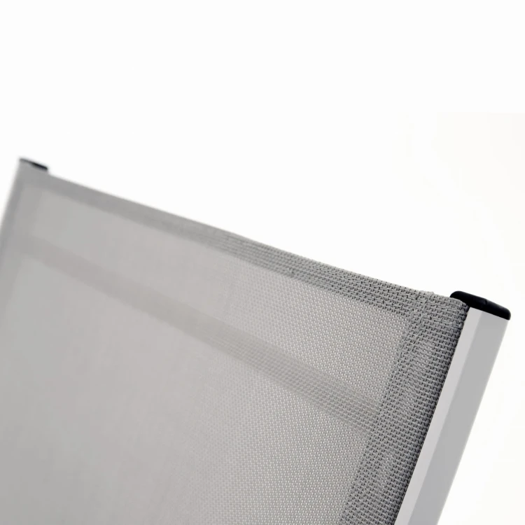 lezak-ogrodowy-tarasowy-jasnoszary-aluminium-elegancki-produkt-marka-jumi-oparcie.webp